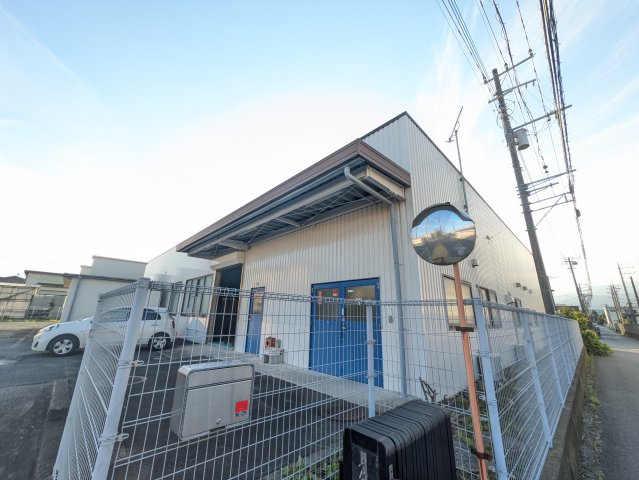 秦野市曽屋倉庫・事務所の外観