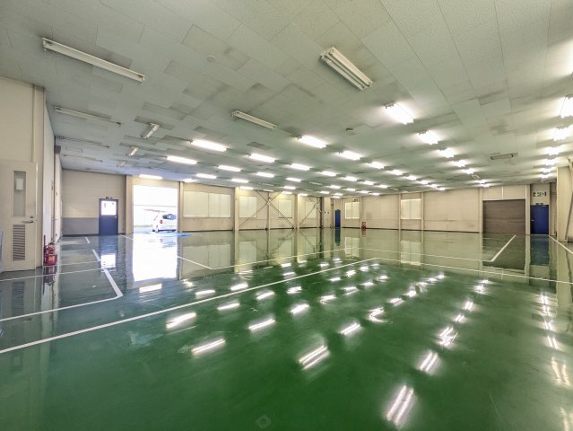 秦野市曽屋倉庫・事務所のロビー