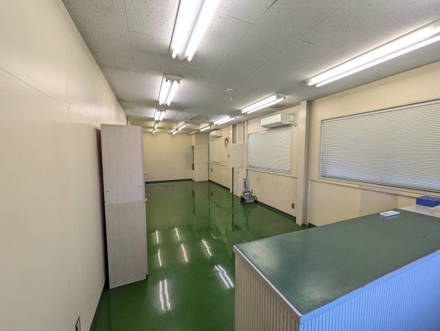 秦野市曽屋倉庫・事務所のロビー