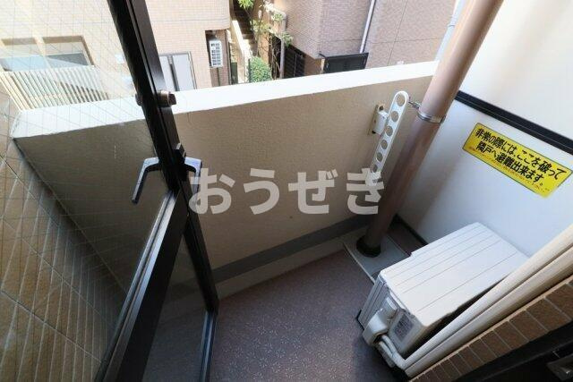 菱和パレス三軒茶屋壱番館のバルコニー