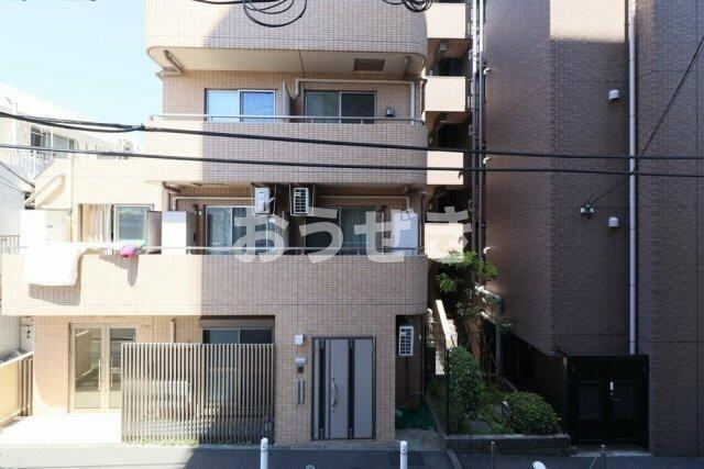 菱和パレス三軒茶屋壱番館のエントランス