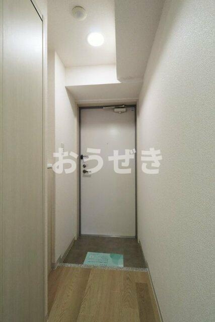 菱和パレス三軒茶屋壱番館の玄関