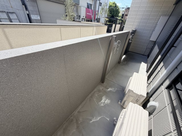 ウエスタンハイツ18のバルコニー