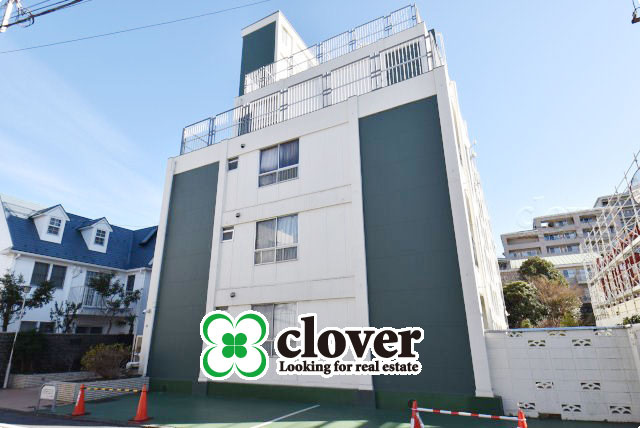 【外観】 | 染井コーポラス | 手入れの行き届いた外壁やエントランスなど、「見ればわかる」レベルで清潔感を保ったマンションです。築年数を感じさせない姿で皆様をお出迎えします。～即日のご見学可能～　お問合せはお気軽にどうぞ。