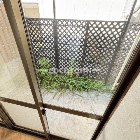 招堤南町車庫2台貸家のその他