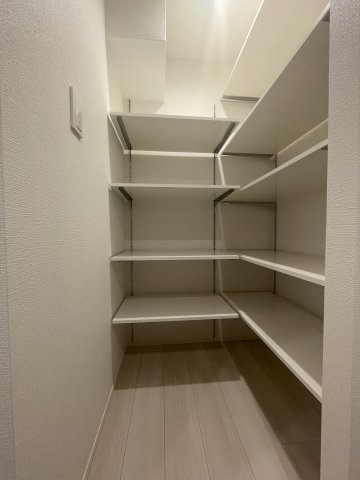エッグストラートの収納|大きなものも収納できそうです