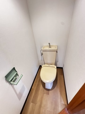 エクセレンスコミヤのトイレ|落ち着いたトイレです