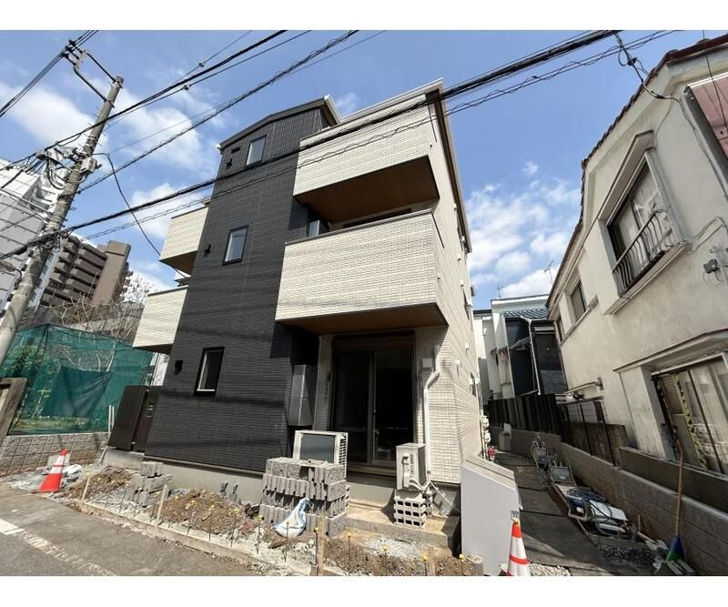エンブレムコートの外観