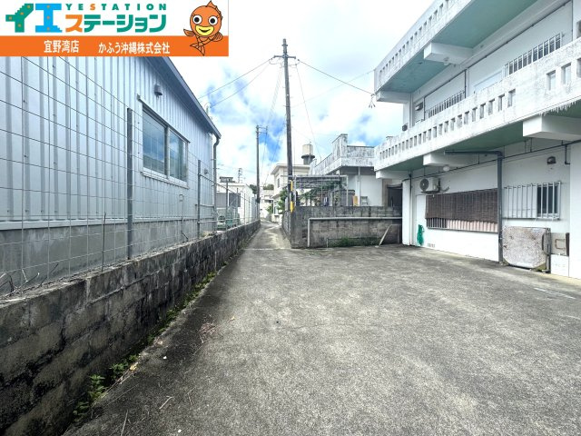 浦添市西原３丁目　土地の外観