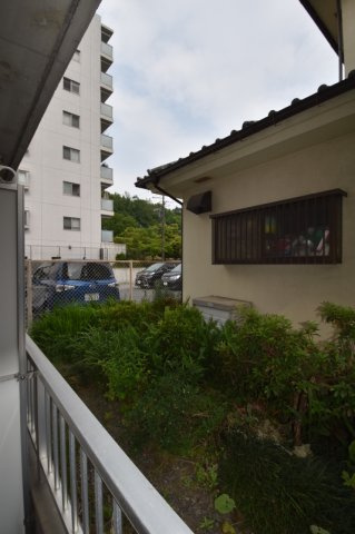 多摩市馬引沢２丁目の賃貸マンションの展望