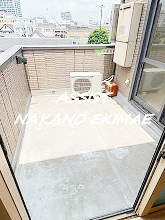 山の手六番館のバルコニー