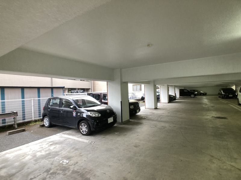 川崎市多摩区堰３丁目の賃貸マンションの駐車場