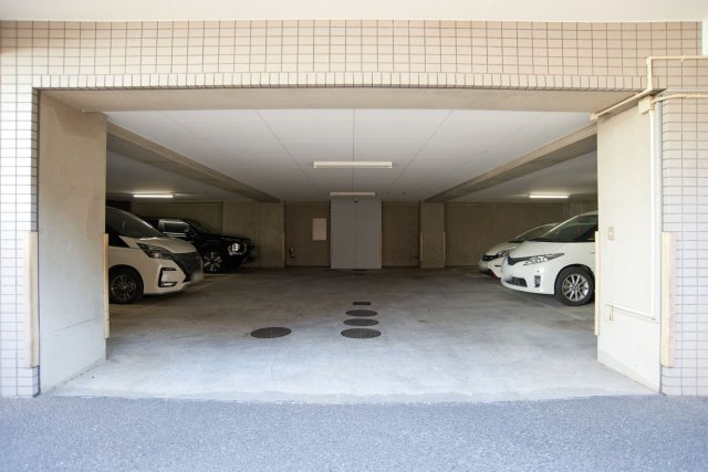 エンゼルハイム武蔵新田第２の駐車場|エンゼルハイム武蔵新田第２：敷地内に駐車場・駐輪場・バイク置場ございます！（空き要確認）