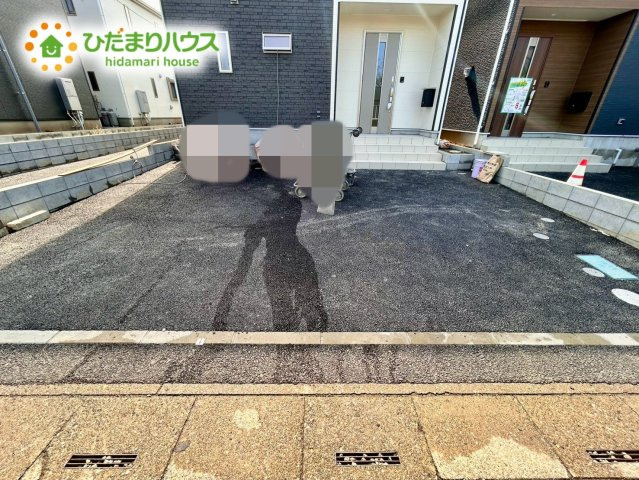 鴻巣市筑波第5Ⅱ期　新築戸建　クレイドル02の駐車場