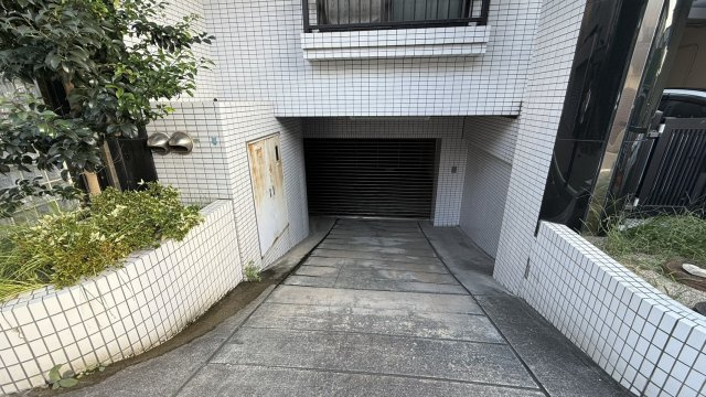 サンパレス21御影Ⅱのエントランス