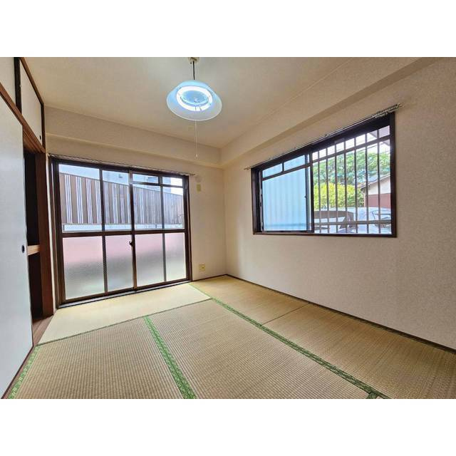 フローラ６３４の和室