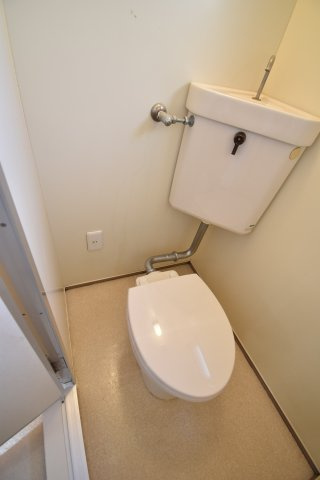 アルカサール幸のトイレ|同型参考写真　