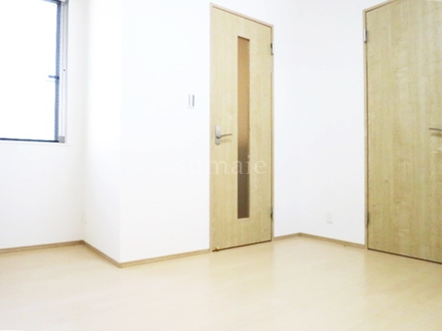 Maison de YUAN 北赤羽の居間・リビング|洋室５．５帖です☆