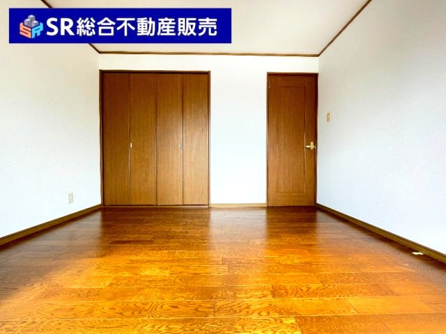 荒川2丁目中古戸建の洋室|3F　6.0帖。収納付きの便利な洋室です！