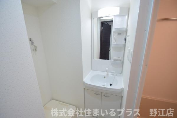 フォレストグレイス城東中央Ⅱの洗面所