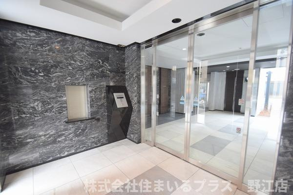 フォレストグレイス城東中央Ⅱのエントランス