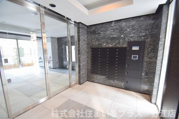 フォレストグレイス城東中央Ⅱのエントランス
