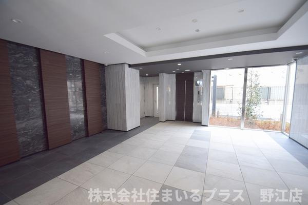 フォレストグレイス城東中央Ⅱのロビー