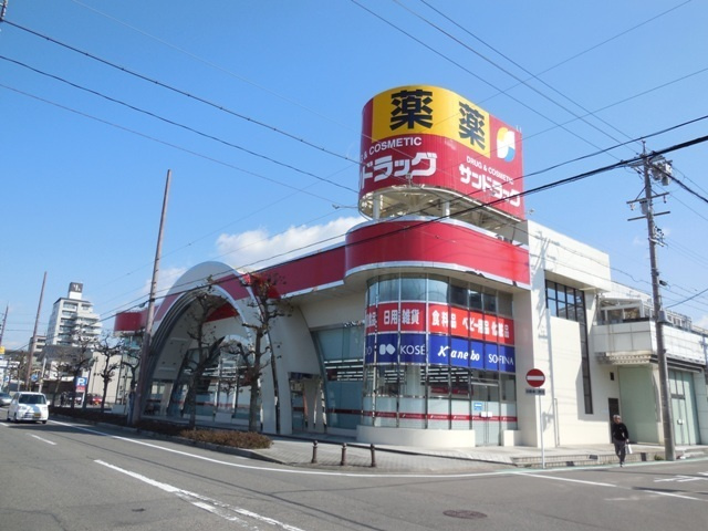 アスピラスィオン サクラの周辺