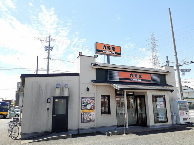アスピラスィオン サクラの周辺