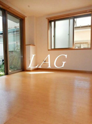 【居間・リビング】 | ラモデルピーノ　Ⅱ | 洋室のお部屋です。