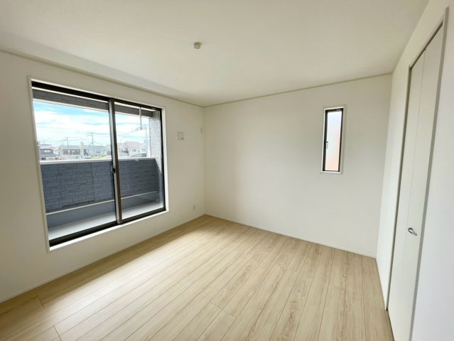 クレイドルガーデン姫路市広畑区才第8の洋室