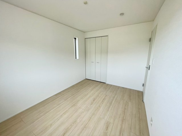 クレイドルガーデン姫路市広畑区才第8の洋室