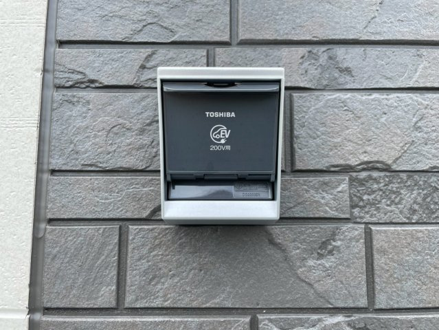 クレイドルガーデン姫路市広畑区才第8の設備|電気自動車専用の充電コンセントが付いております！