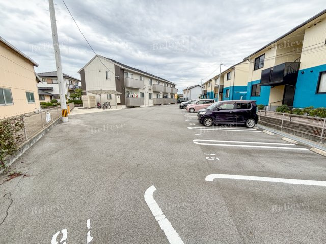 Villa松本の駐車場|駐車スペースもあります☆