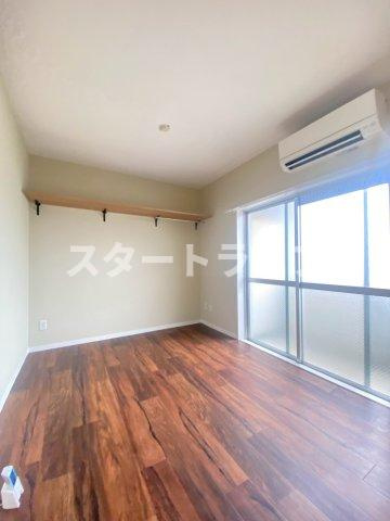 吹田市寿町２丁目の賃貸マンションの居間・リビング