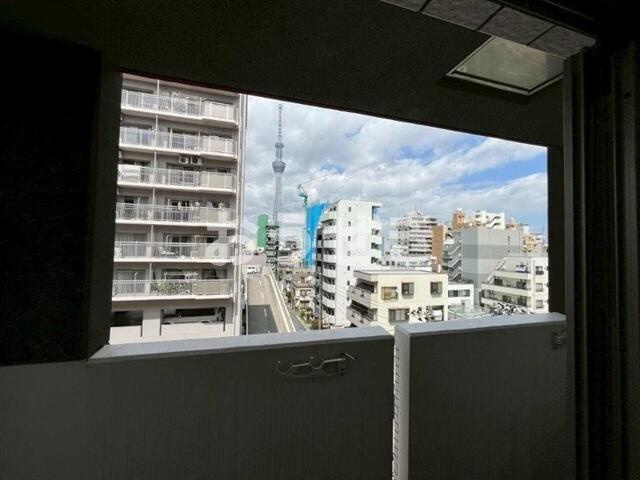 Ｌａｖｉｌｉｏ　錦糸町　Ｂｅｌｌｇｒａｄｅのバルコニー