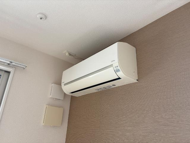 コンフォート三里木Ｂ棟の設備|エアコン