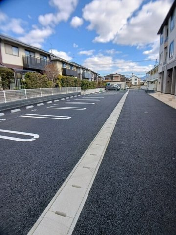 サントラップ大津南の駐車場