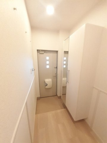 アヴニールＢの玄関