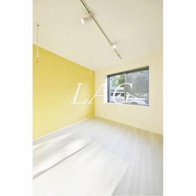 【居間・リビング】 | グランレジデンス駒沢大学N | 洋室のお部屋です。