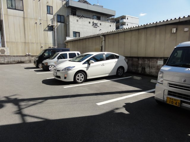 水前寺北スカイマンションの駐車場