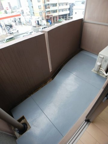 レルベ保田窪のバルコニー