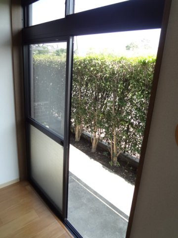 広住グリーンハイツⅡの庭