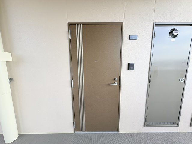 リベール大津の玄関