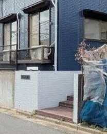 サンパレス大和田３番館のエントランス