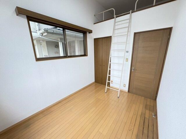 サンパレス大和田３番館の寝室