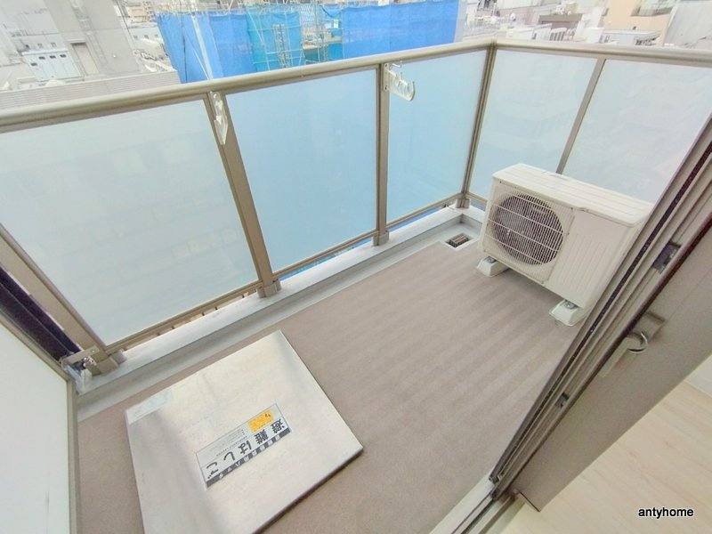 アーバンフラッツ心斎橋　仲介手数料無料のバルコニー