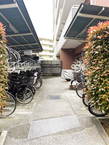グランベル練馬北町Ⅲの駐輪場|グランベル練馬北町Ⅲ：敷地内に駐車場・駐輪場・バイク置場ございます！