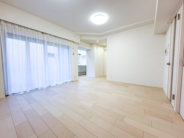 グランベル練馬北町Ⅲの外観|平成１５年築の耐震基準適合マンション、グランベル練馬北町Ⅲは即日現地案内可能となっておりますので、お気軽にお問い合わせください！