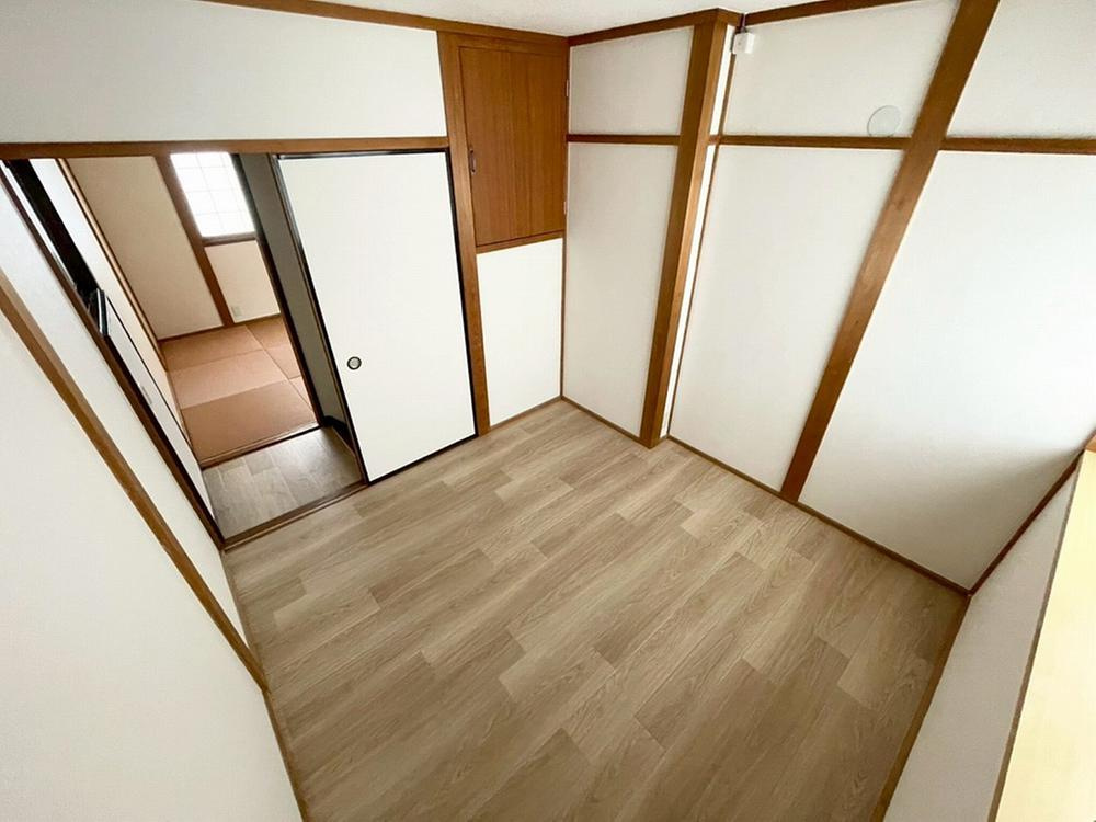 宮前町　中古一戸建ての寝室|洋室4.5帖
■物件内覧・資金計画相談・住宅ローン相談、リフォーム相談、お問合せ受付中■
※当日・翌日のご内覧、ご相談はお電話でのお問合せがスムーズです！